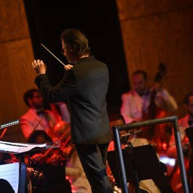 Claudia Gutiérrez, voz y alma del espectáculo guió al público en el emotivo musical.