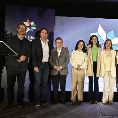 El equipo Alianza Educativa encabezado por Beatriz Arizpe, ha transformado ambientes escolares y fomentado la convivencia, con un enfoque en el bienestar socioemocional.