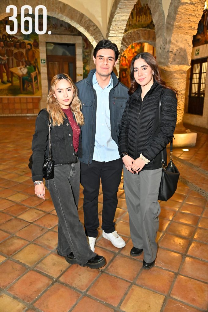 $!Mariam Martínez, Sebastián Dávila y Claudia Flores.