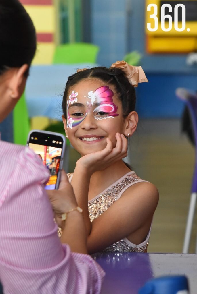 $!MARIE NUÑEZ CELEBRA CON THINKERBELL