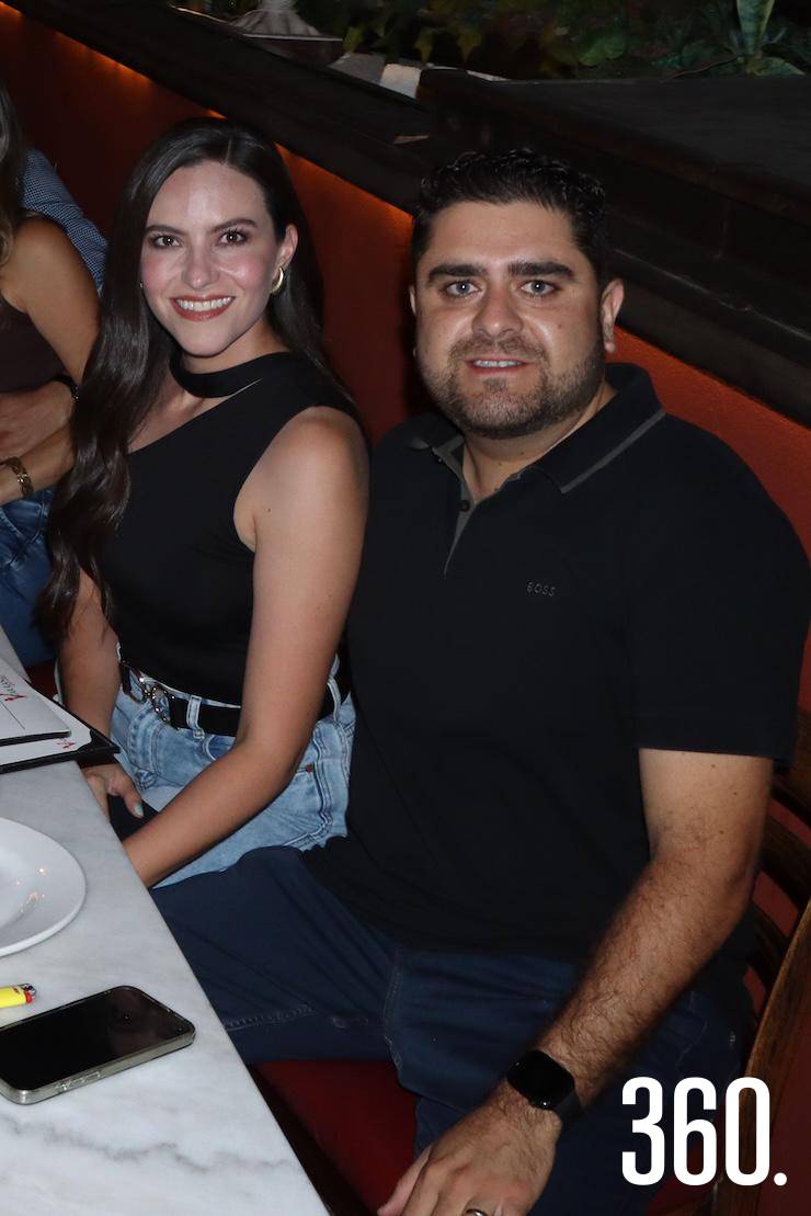 $!Ana Sofía Santacruz y Eduardo Medrano.