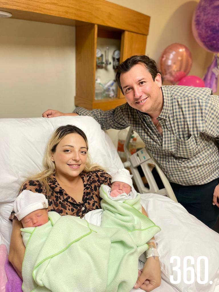 $!Con sus papás, Ivanova y Sergio.