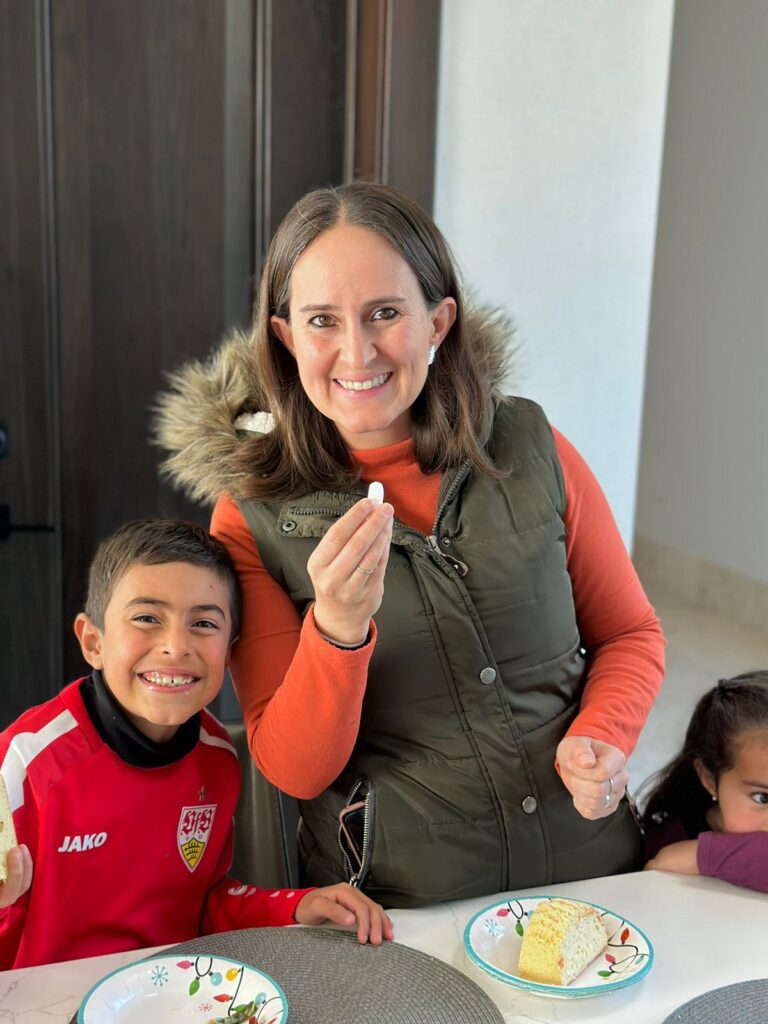 $!ROSCA DE REYES CON PATRICIA TREVIÑO