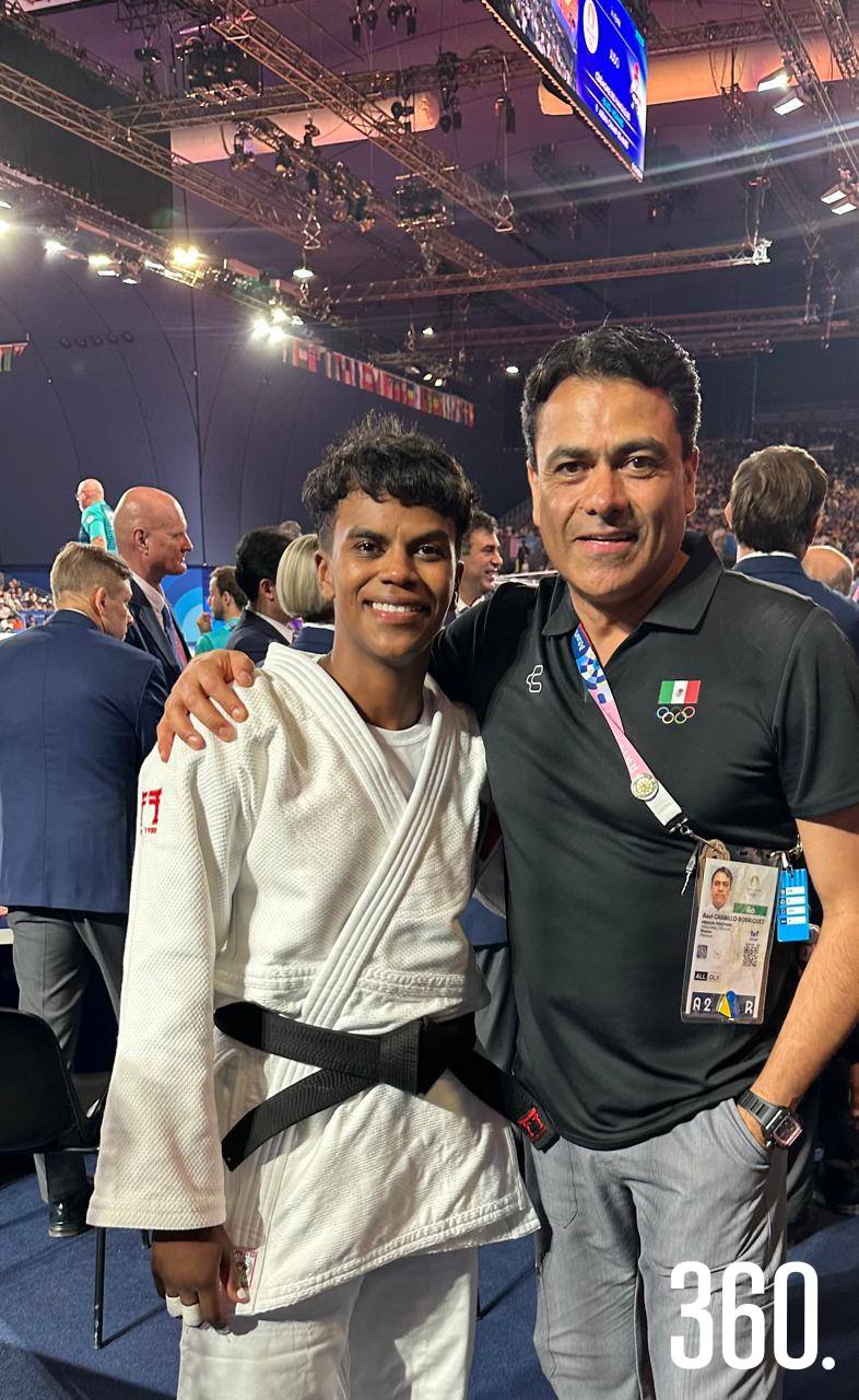 $!Con Prisca Awiti, judoca mexicana que ganó medalla de plata en París 2024.