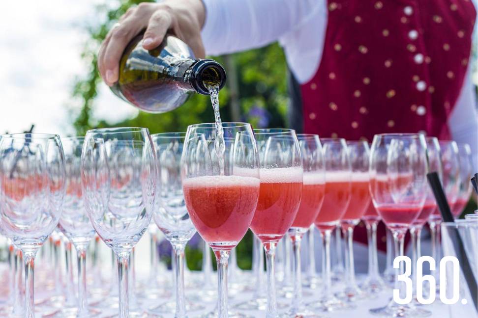¿CÓMO CALCULAR VINOS PARA UN EVENTO?