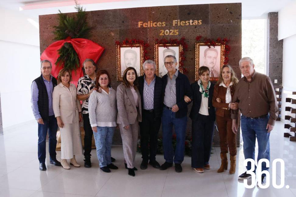 Luis Arizpe Jiménez, Antonio Guel, Ana María Arizpe Jiménez, María Elena Saldívar, Carlos y Miguel Arizpe Elma Rodríguez de Arizpe, Jiménez acompañados por Cristina Jiménez, Cristina Jiménez y José Manuel Arizpe Jiménez fueron los anfitriones de la Posada Arizpe 2025.