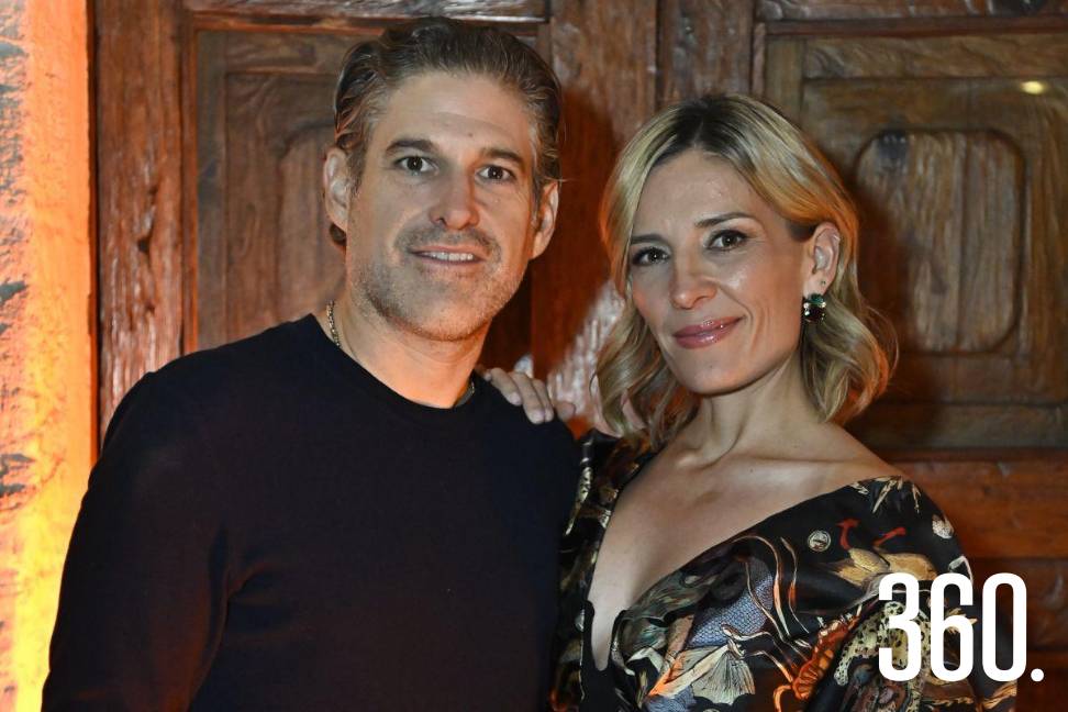Lucía con su esposo Fernando González.