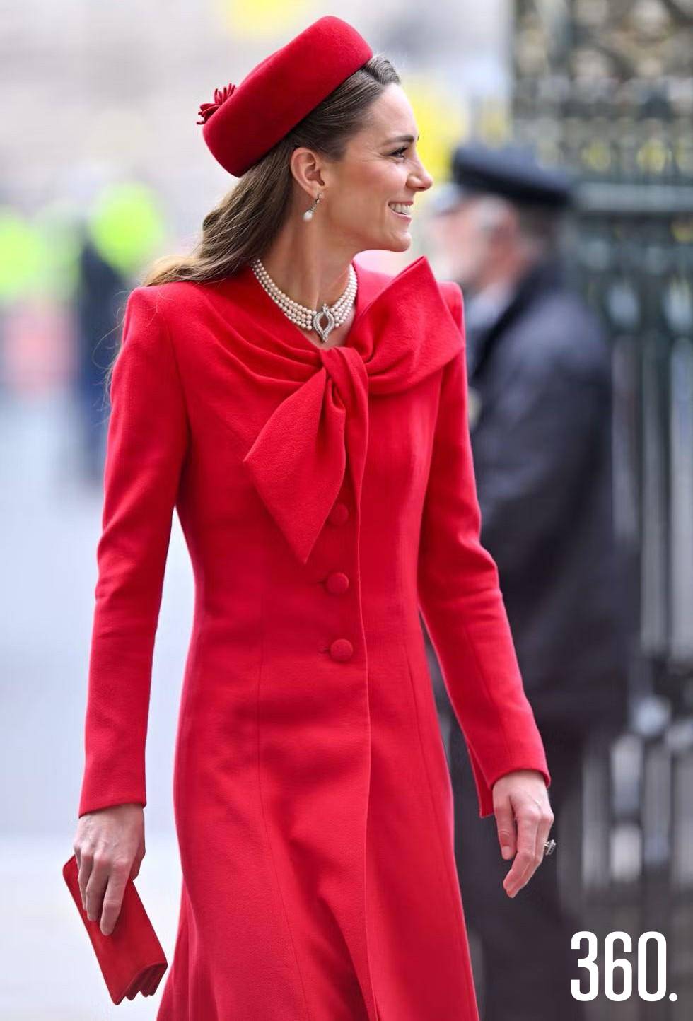 $!Rojo: Desde su reaparición pública, Kate Middleton ha elegido el rojo como estandarte de fuerza y recuperación tras su lucha contra el cáncer.