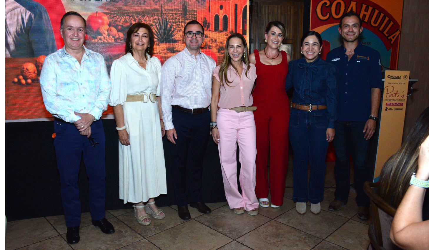Juan Ramón Cárdenas, Martha Moncada, Luis Olivares, Cristina Amezcua, Lydia González, Sofía Delgadillo y Jesús Torres Gámez.