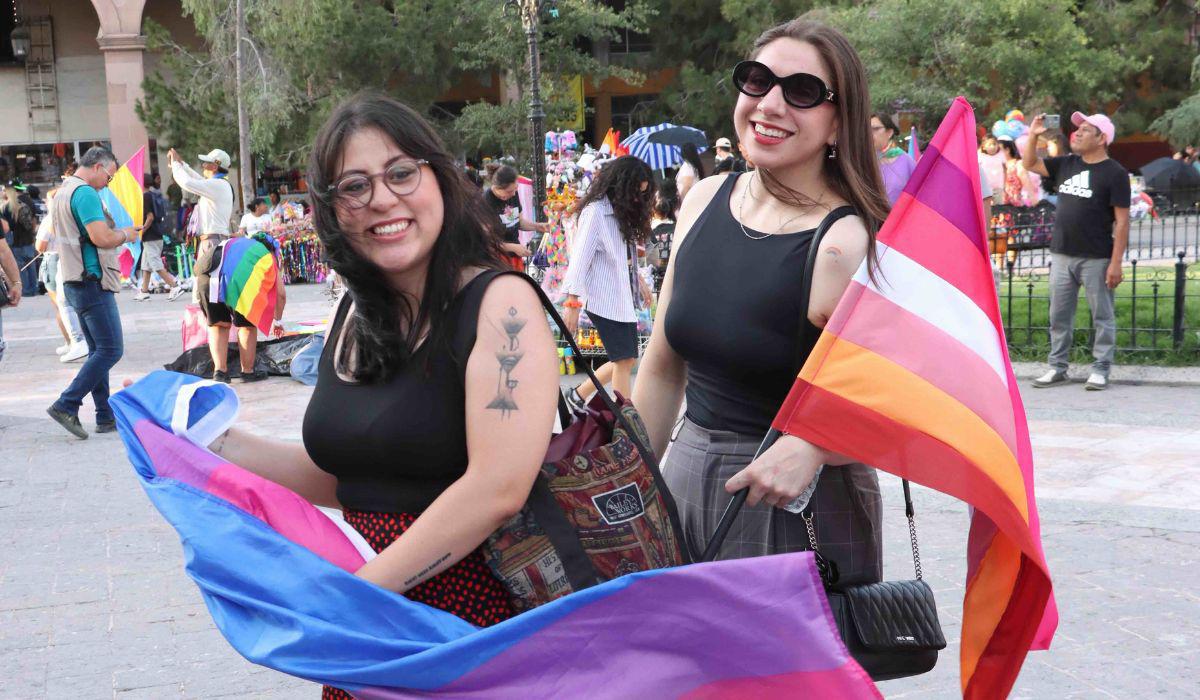 Valeria Fuentes y Julia Godínez.