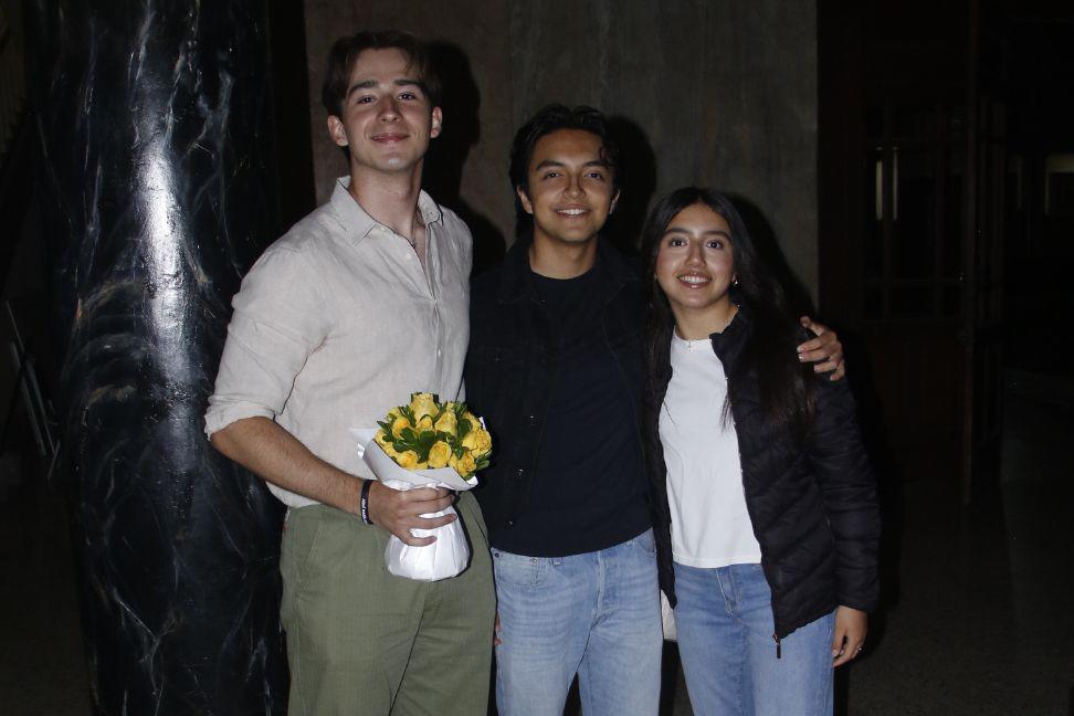 Marco Antonio González, Juan Pablo e Isa Huitrón.