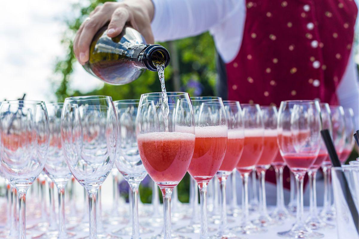 ¿CÓMO CALCULAR VINOS PARA UN EVENTO?