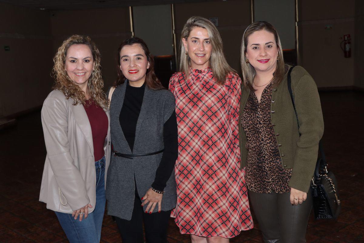 Sofia Strozzi, Mariana González, Lidya González y Cecilia Deytz.