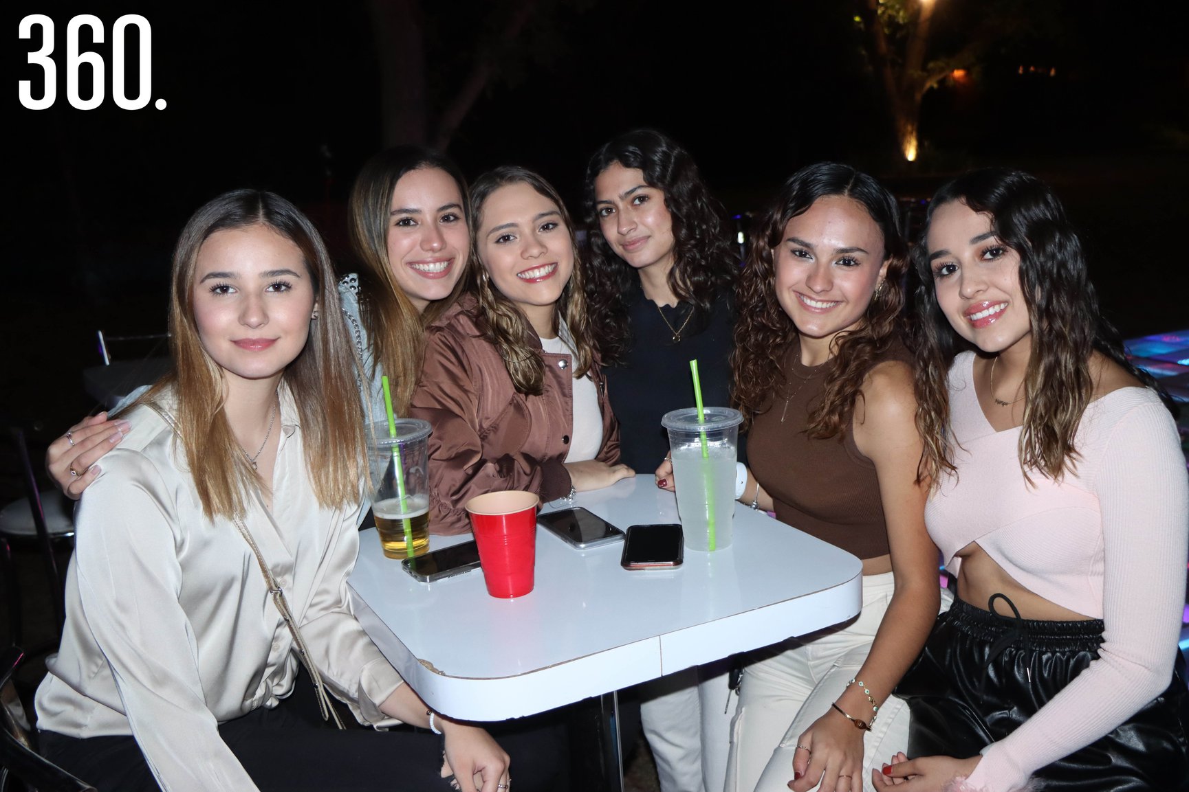 Sofía Aguilar, Mariale Alonso, Mariángela Rosales, Maries Vega, Fer Zertuche y Monse Breceda, “Las Kinkis”.