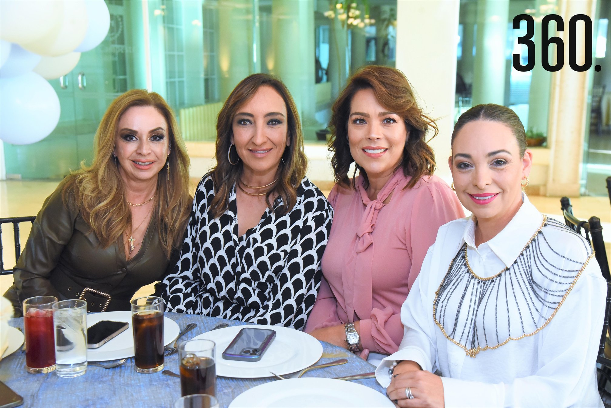 Betty Valdés, Gaby Ribe, Marcela Carrillo y Blanca Martínez.