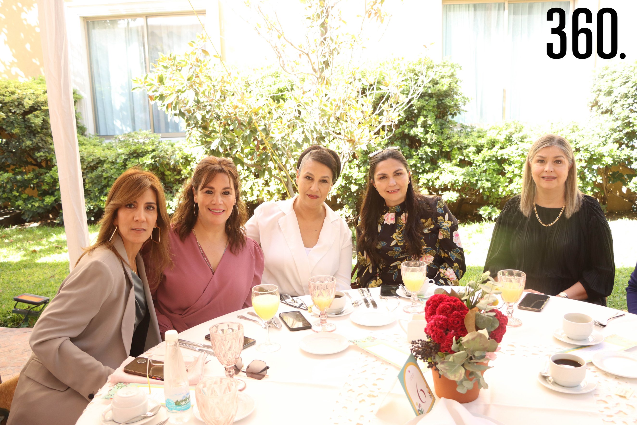 Gabriela Guerra, Mónica Rodríguez, Maru Matuk, Rossy Valdés y Belinda Fuentes.