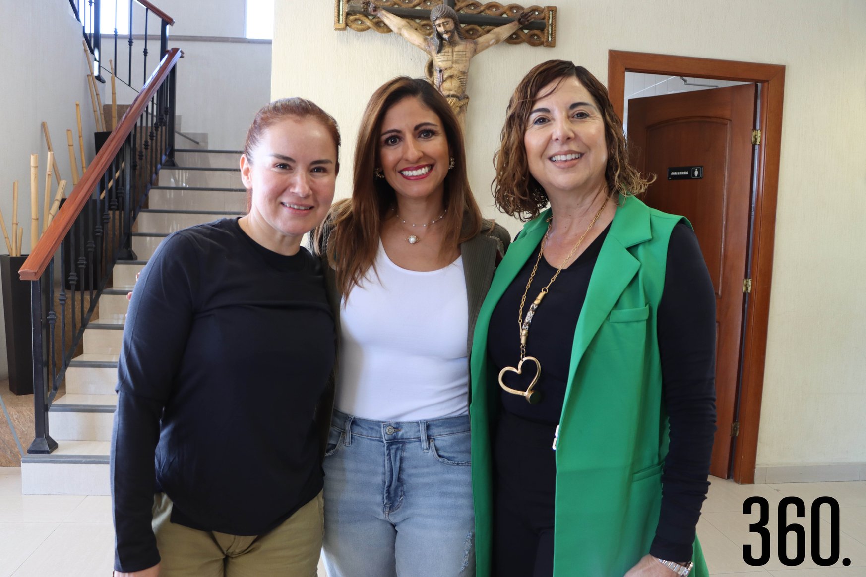 Ana Muraira, Jhaira Portillo y Lidia Angélica Saucedo de Familia Unida Saltillo.