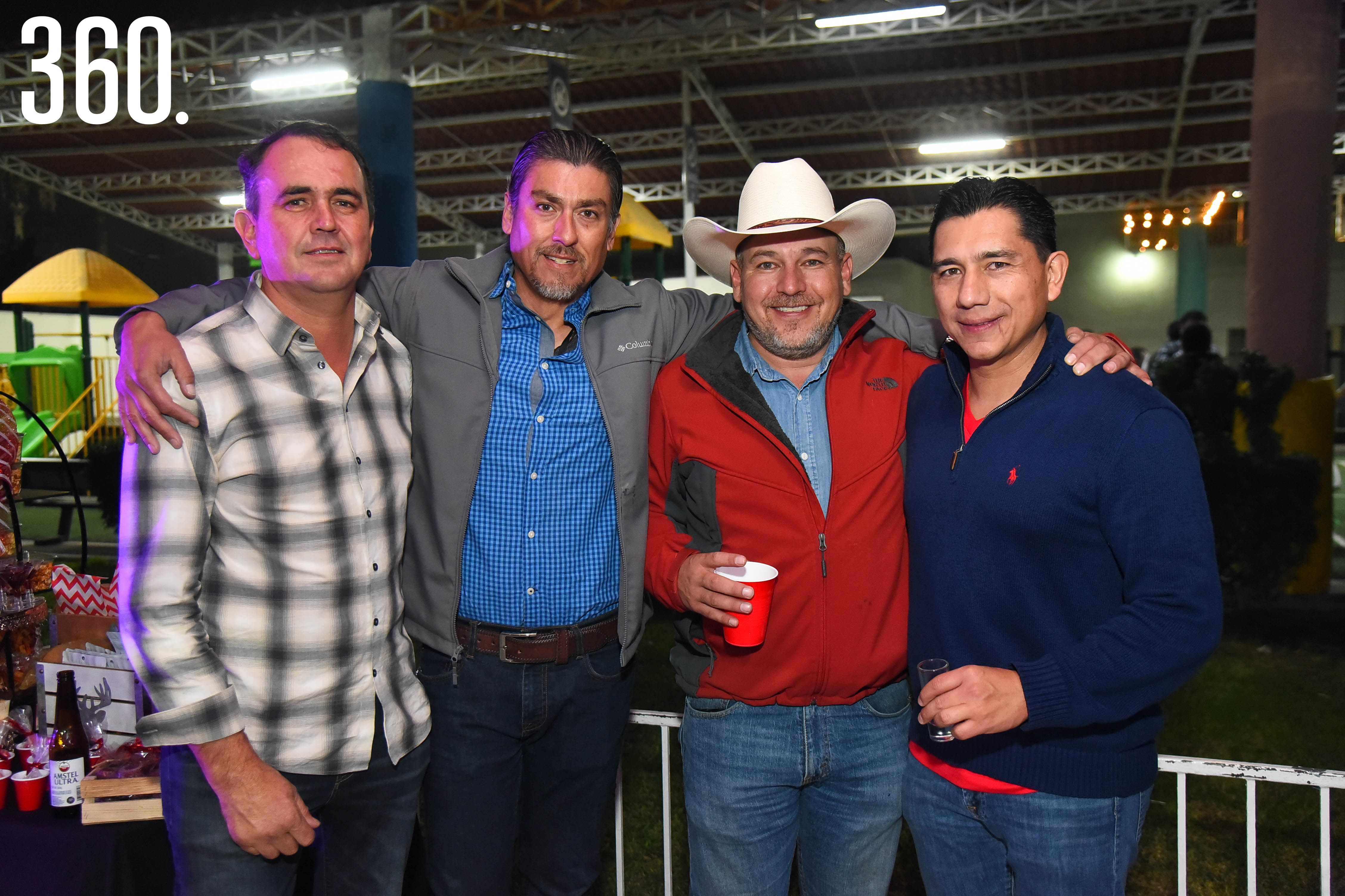 Eduardo Recio, Mario Cortez, Ricardo Estrada y Daniel Medina.