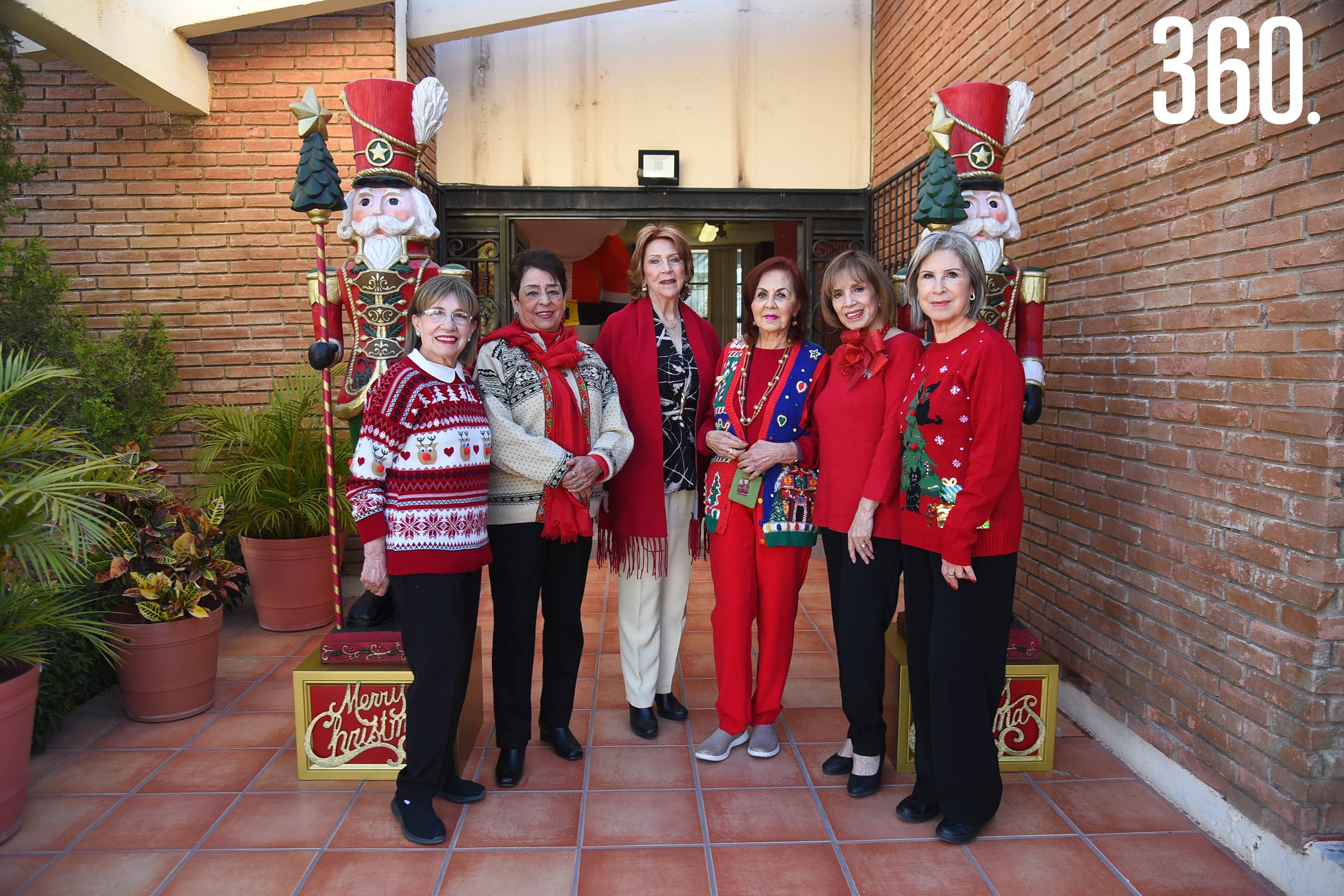 Rosaura Treviño, Cotty de Anda, Rosa Angélica Garza, Lupita Saade, Mene González y Rosy Almanza de Morales.