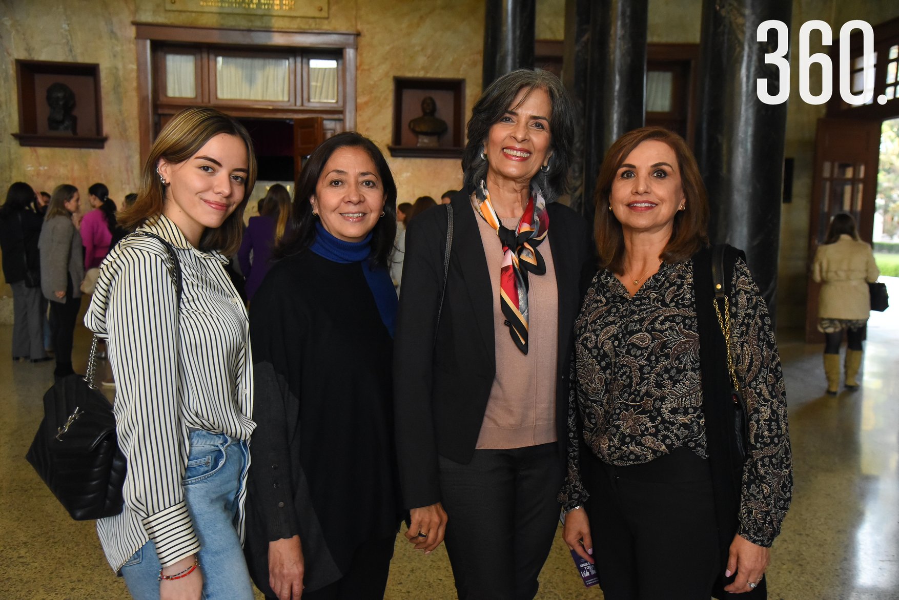 Regina Alcántara, Esperanza García, Silvia Fernanda Concha y Rosa Elena Hernández.