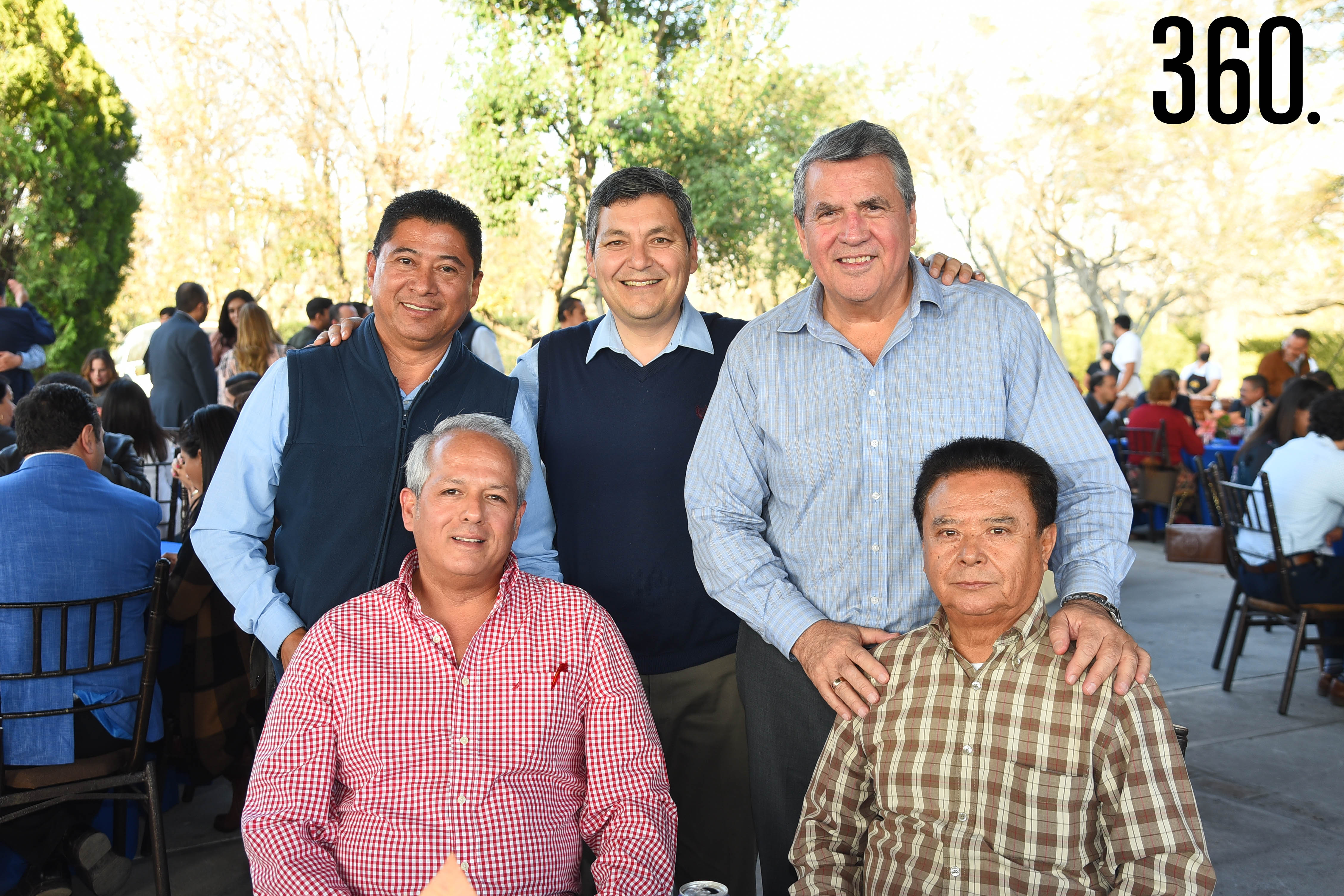 Chuy Gómez, Enrique Flores, Armando Prado, Gustavo Adolfo González e Isauro Fraustro.