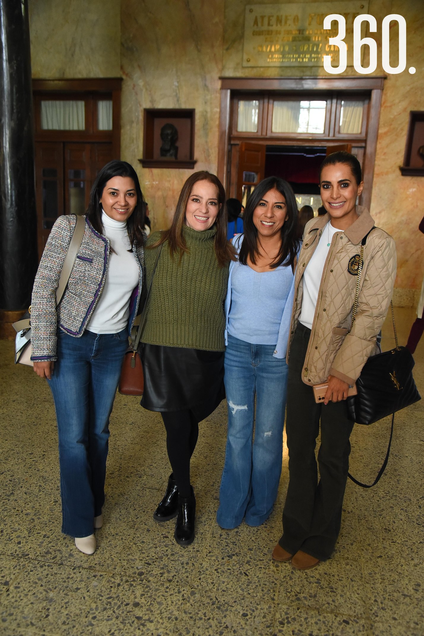 Alexandra Aguirre, Gaby Tonone, Leonora Aguirre y Gaby Sánchez.