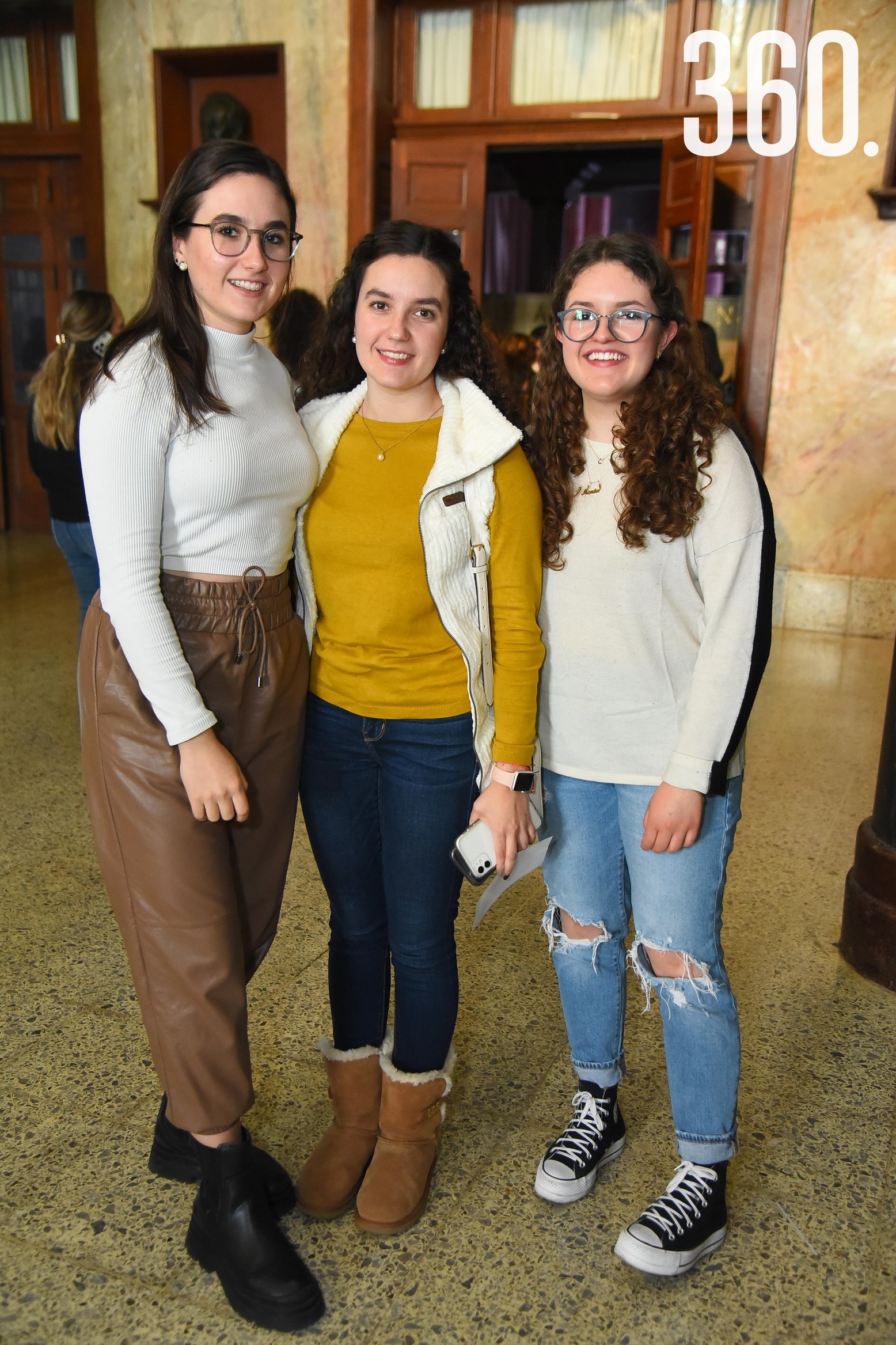 Luisa Ramírez, Ana Sofía Ramírez y Maria Strozzi.