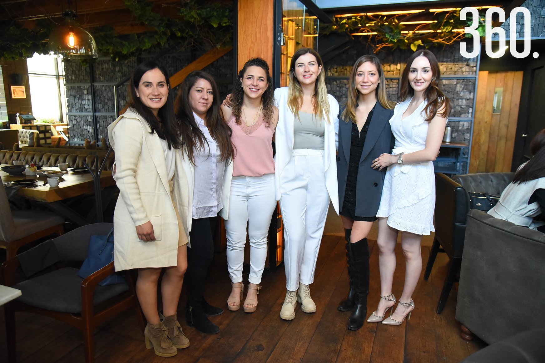 María Laura de las Fuentes, Ana Laura Gomezcrespo, Melita Lastra, Ana Cristina Saucedo, Cristina Guzmán y Carolina González.