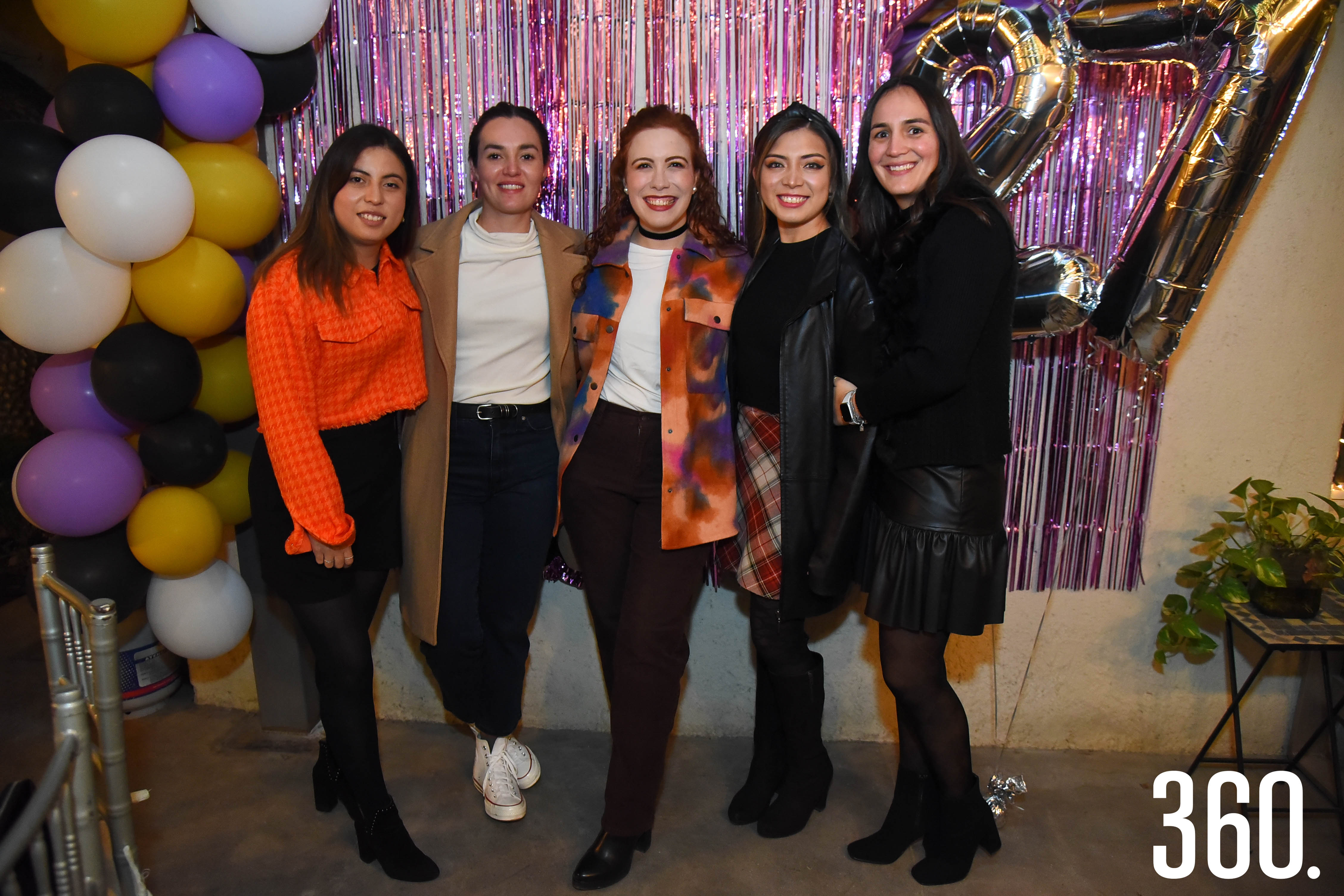 Fernanda Hernández, Ana Villarreal, Maggis, Daniela Benítez y Gabriela Ortiz.