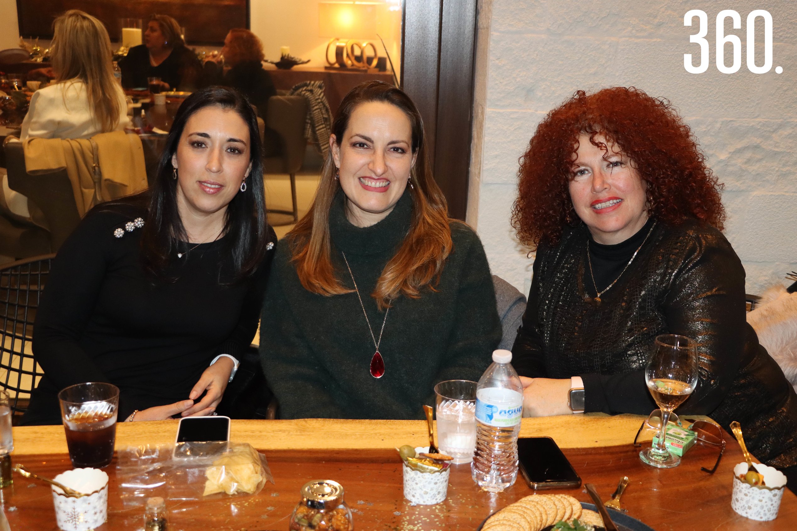 Paloma López, Vicky Viesca y Ana Valdez.