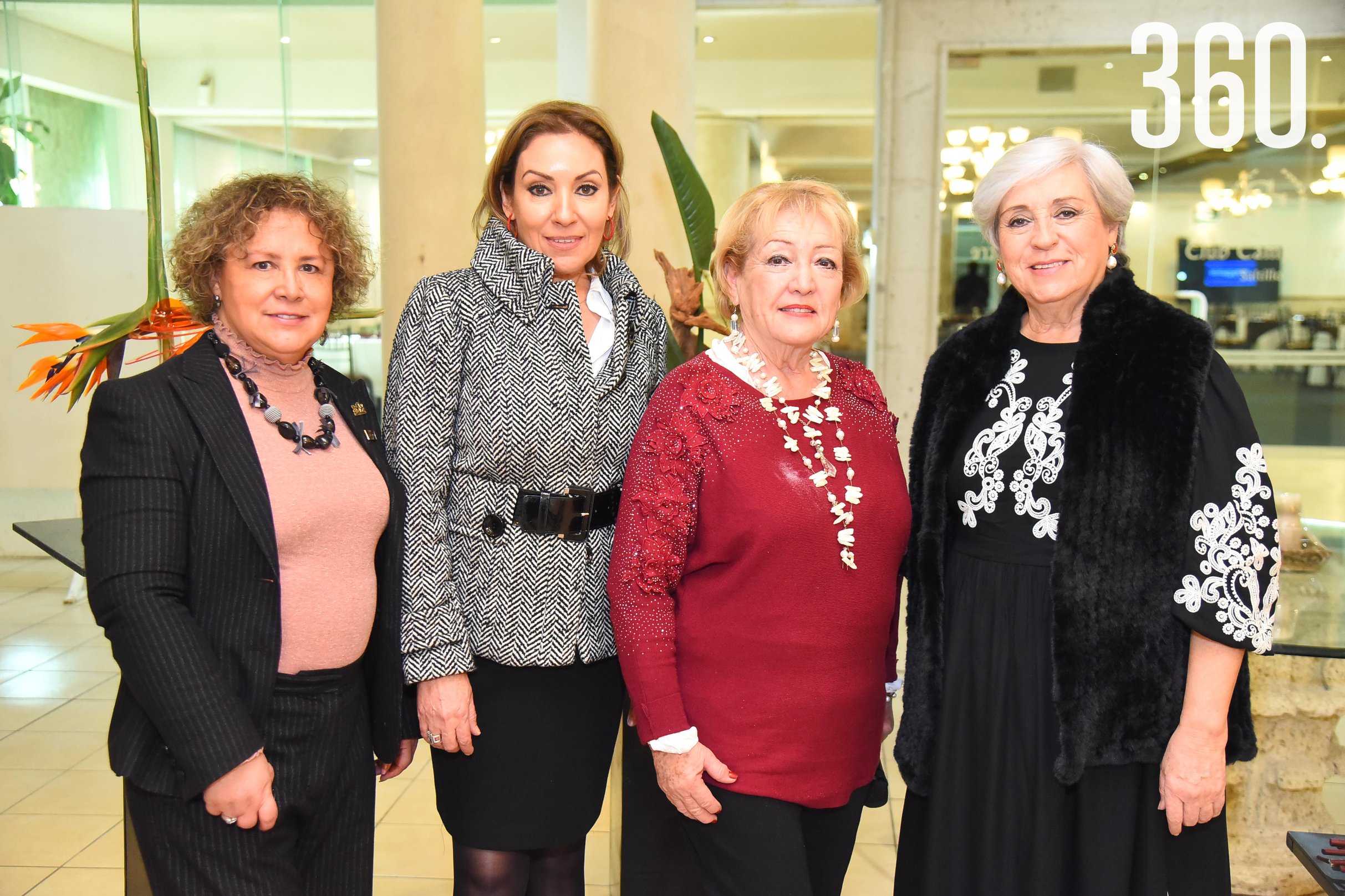 Pilar Sierra, Tere Rodríguez de Colunga, Sara Rita Zertuche y Milagros Saro.