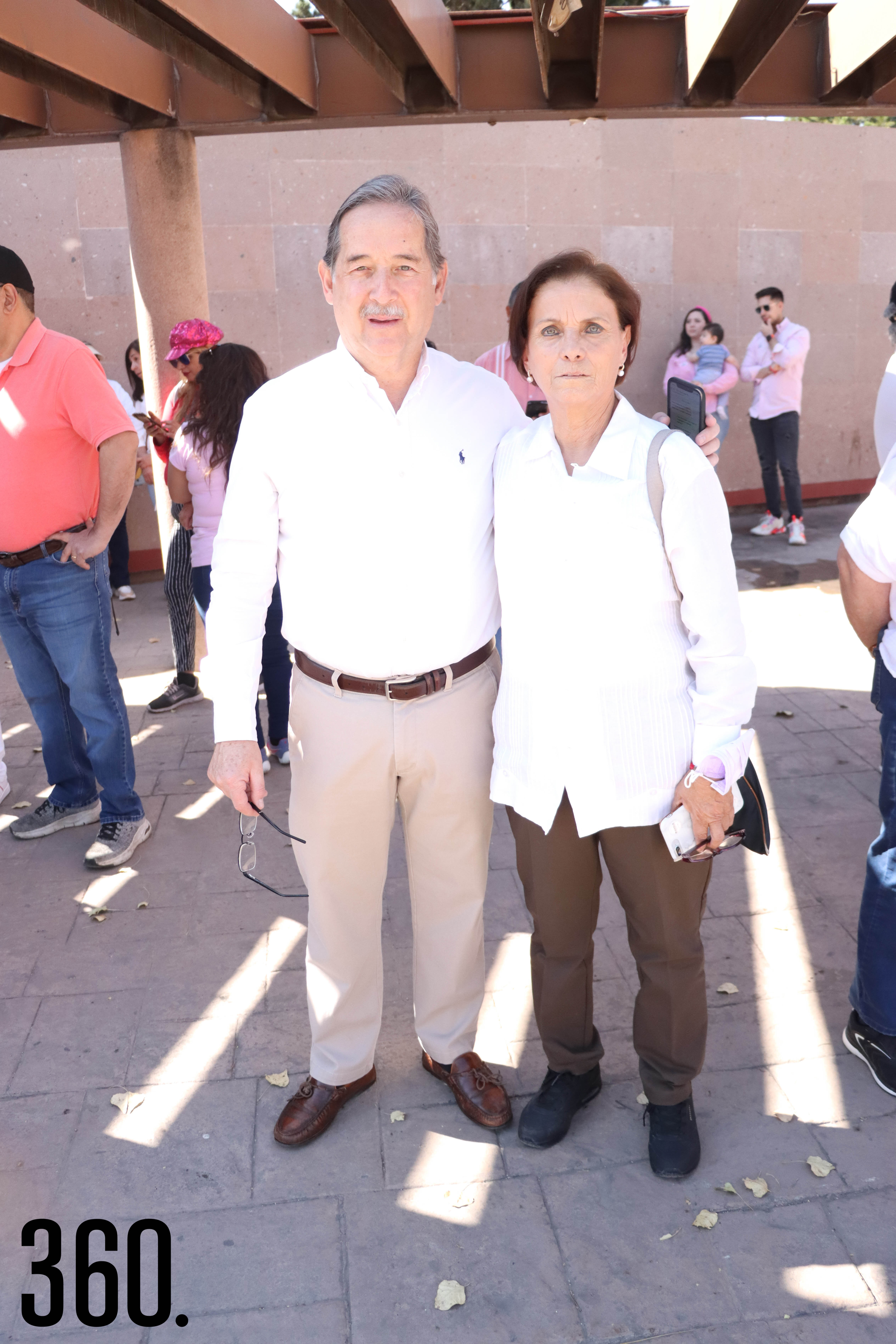 José María Jiménez y Luz Alicia Alvarado de Jiménez.