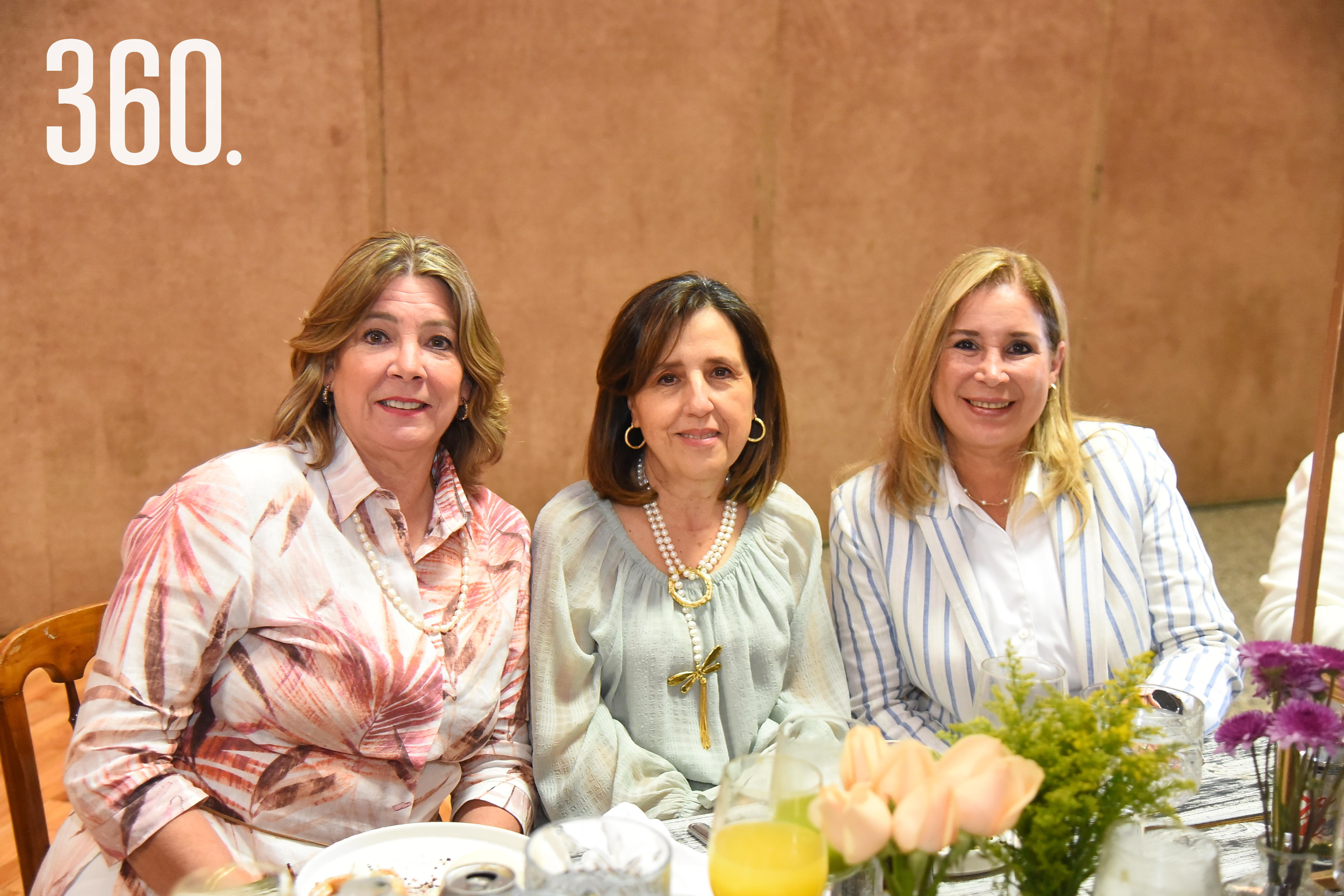 Aurora Montes de Oca, María Imelda González e Ivonne Recio.