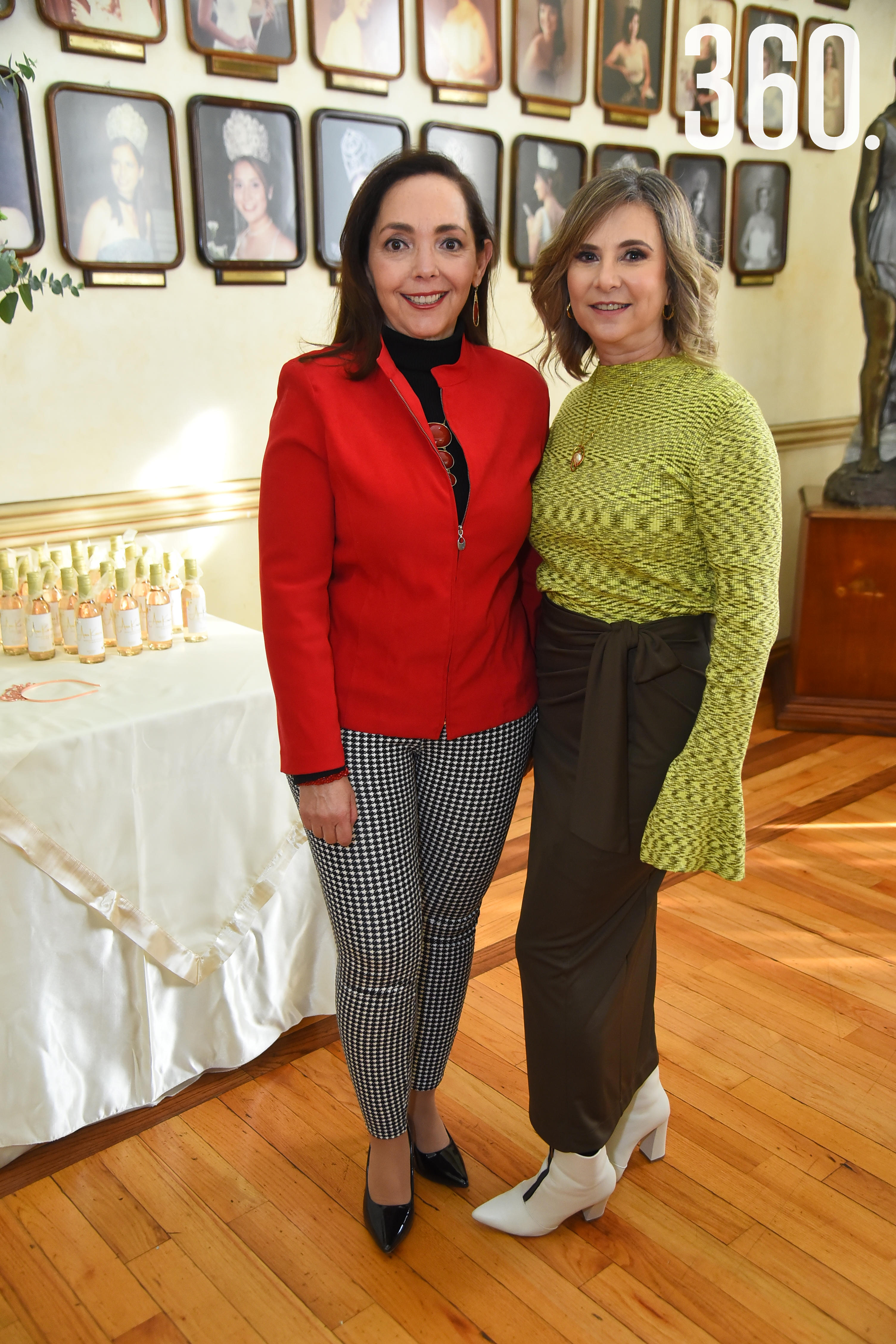 Gabriela Jimenez y Diana Iga.