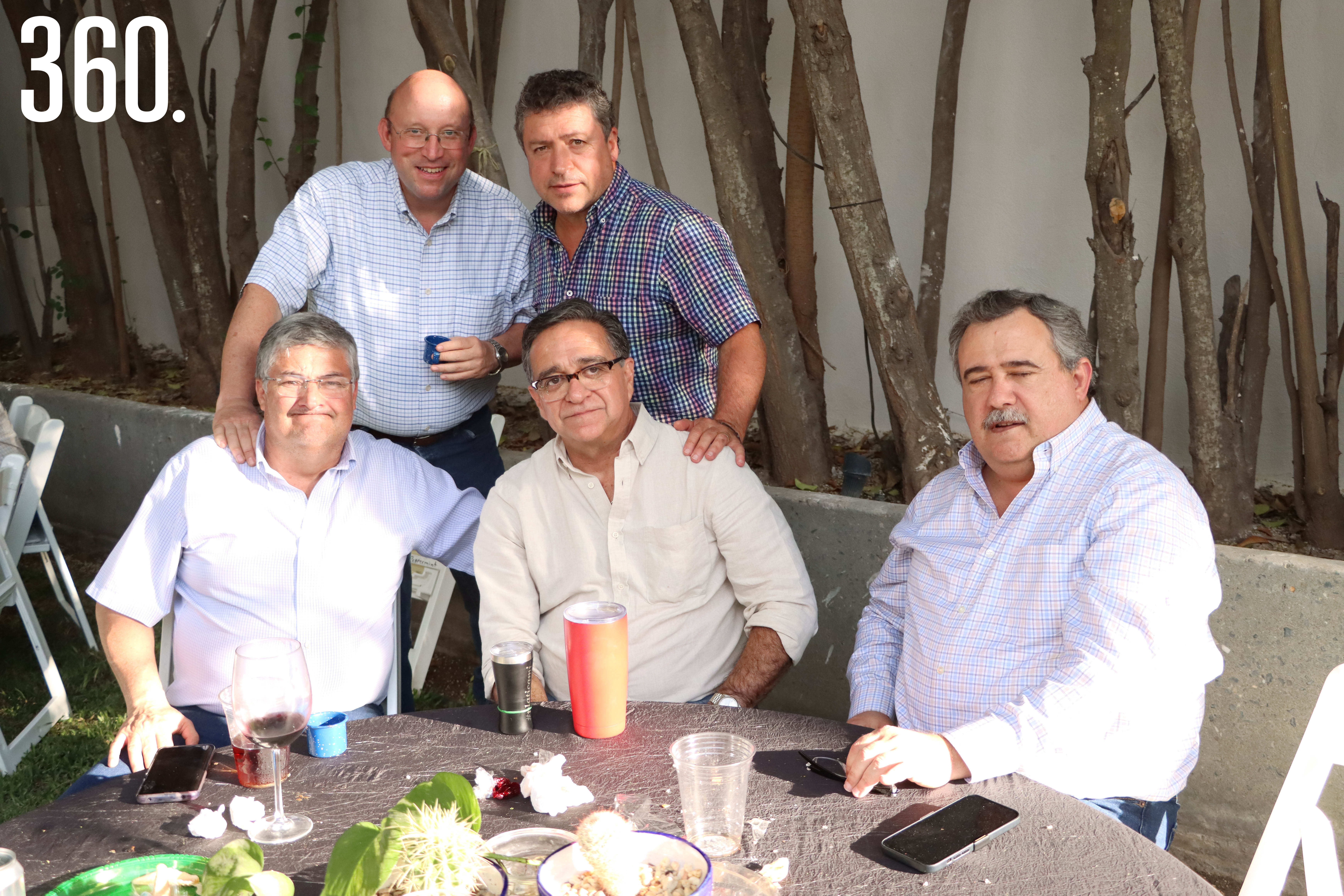 Armando Campos, Jorge A. Madrazo, Ignacio Rodríguez, Manuel Aguirre y Alejandro Dávila.