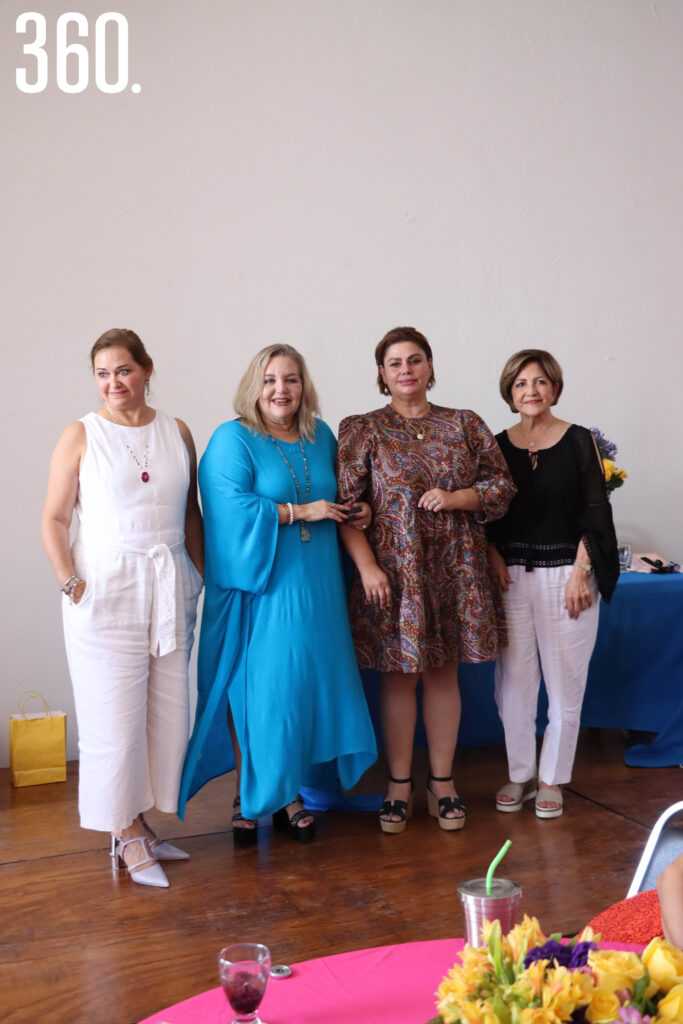 Ana María Melo, Isabel Álvarez, Abril Morales y Alicia Cárdenas, nueva mesa directiva de la Federación de Clubes de Jardinería.