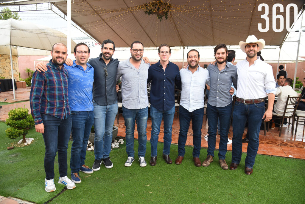 Mauricio Lozano, Javier Garza, Gerardo Mendoza, Daniel Oranday, Roberto Torres, Luis Álvarez, Rodrigo Herrera y Roberto Braham.