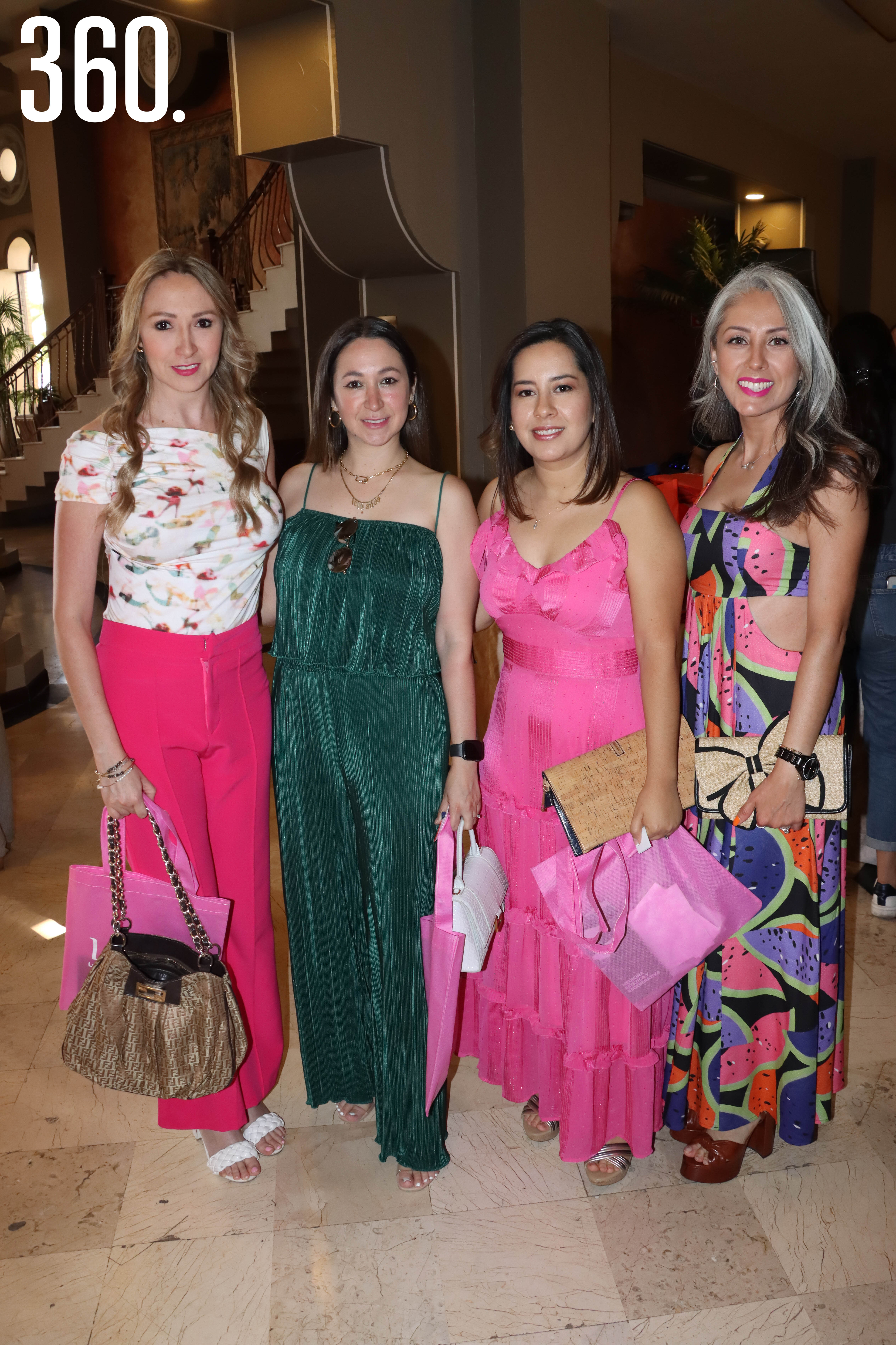 Sofía Flores, Fernanda Flores, Karla Dávila y Carla Dávila.