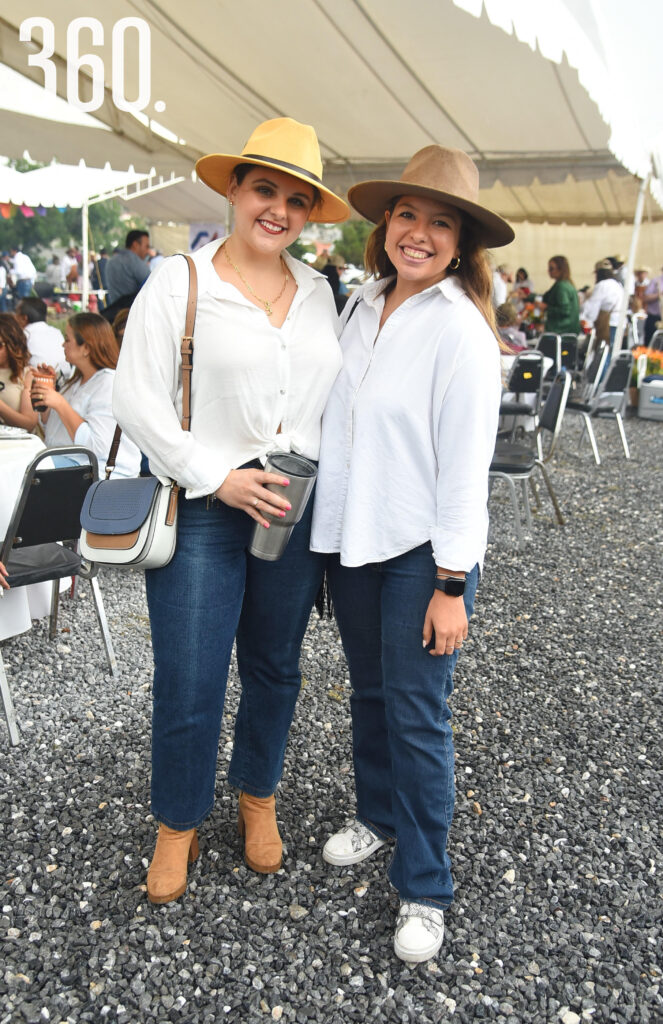 Carolina Hernández y Sofía Cabello.