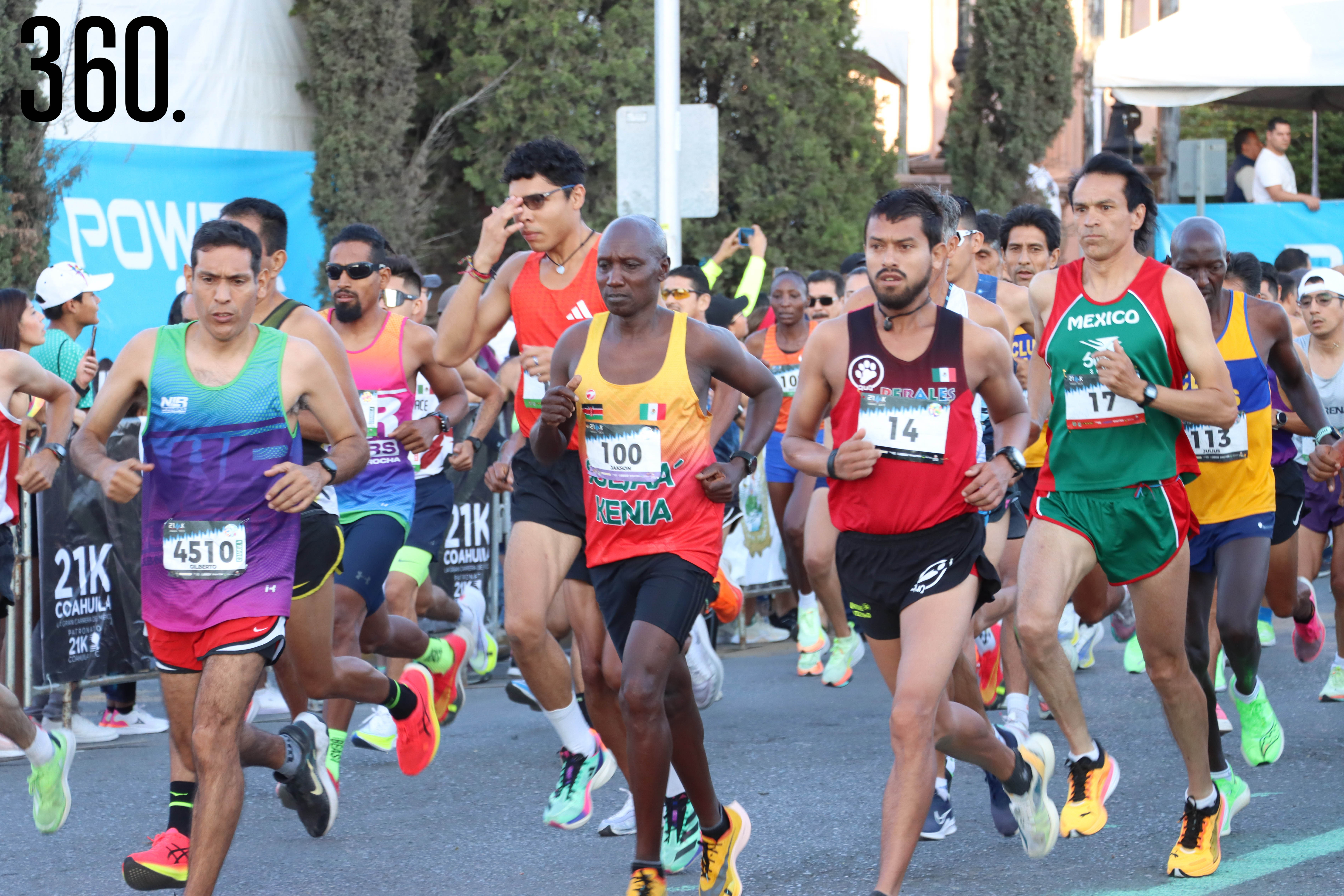 Más de 9 mil corredores se dieron cita en la 21K Coahuila 2023.