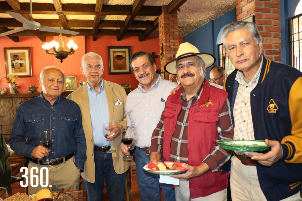 Pastor López, Alberto Covarrubias, Manuel Flores Revuelta, Gustavo Reyes y Gilberto Sánchez.