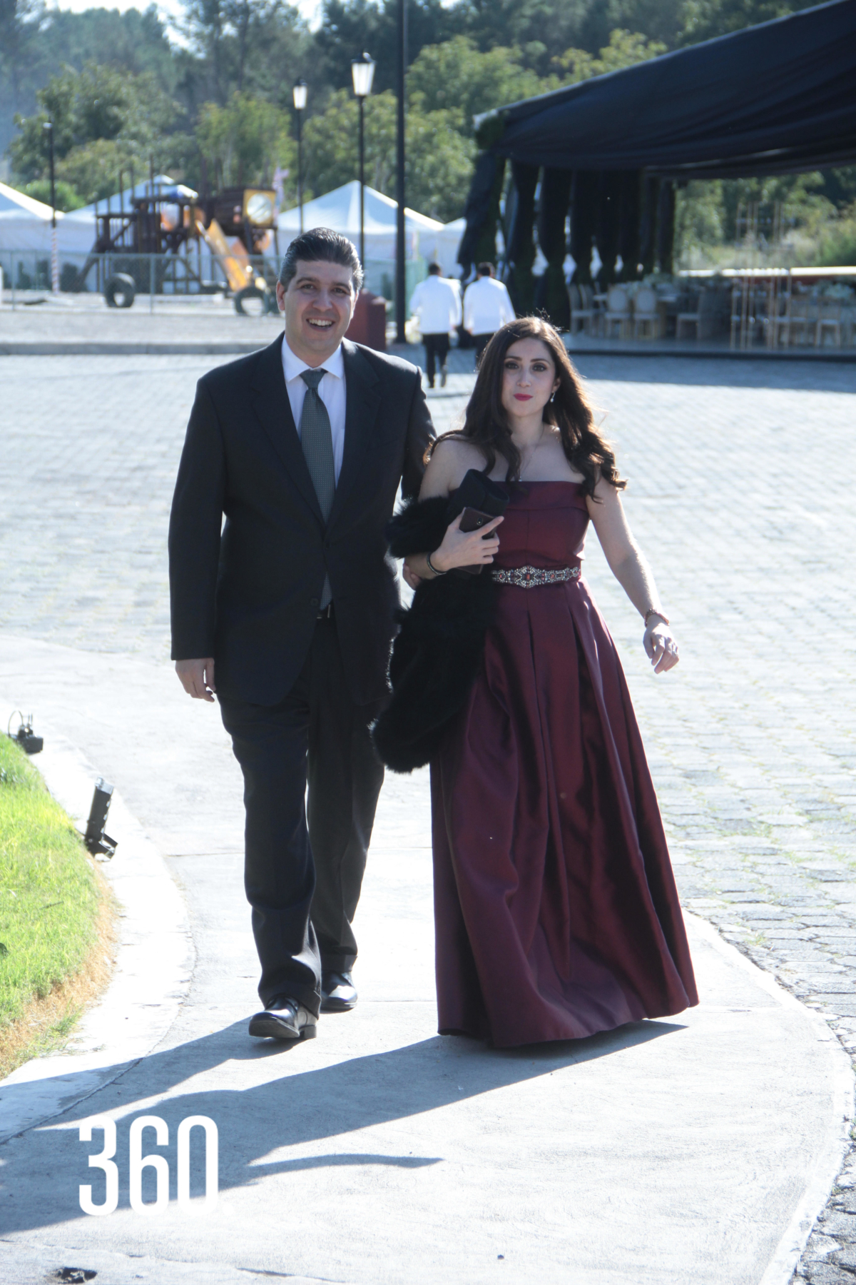 Adrián Martínez y Cristina Villarreal de Martínez.